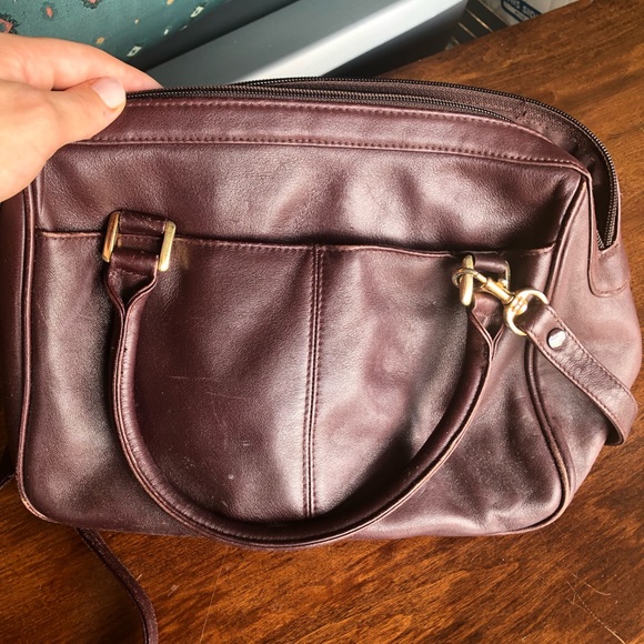 Agner Crossbody - Picture 3 of 4